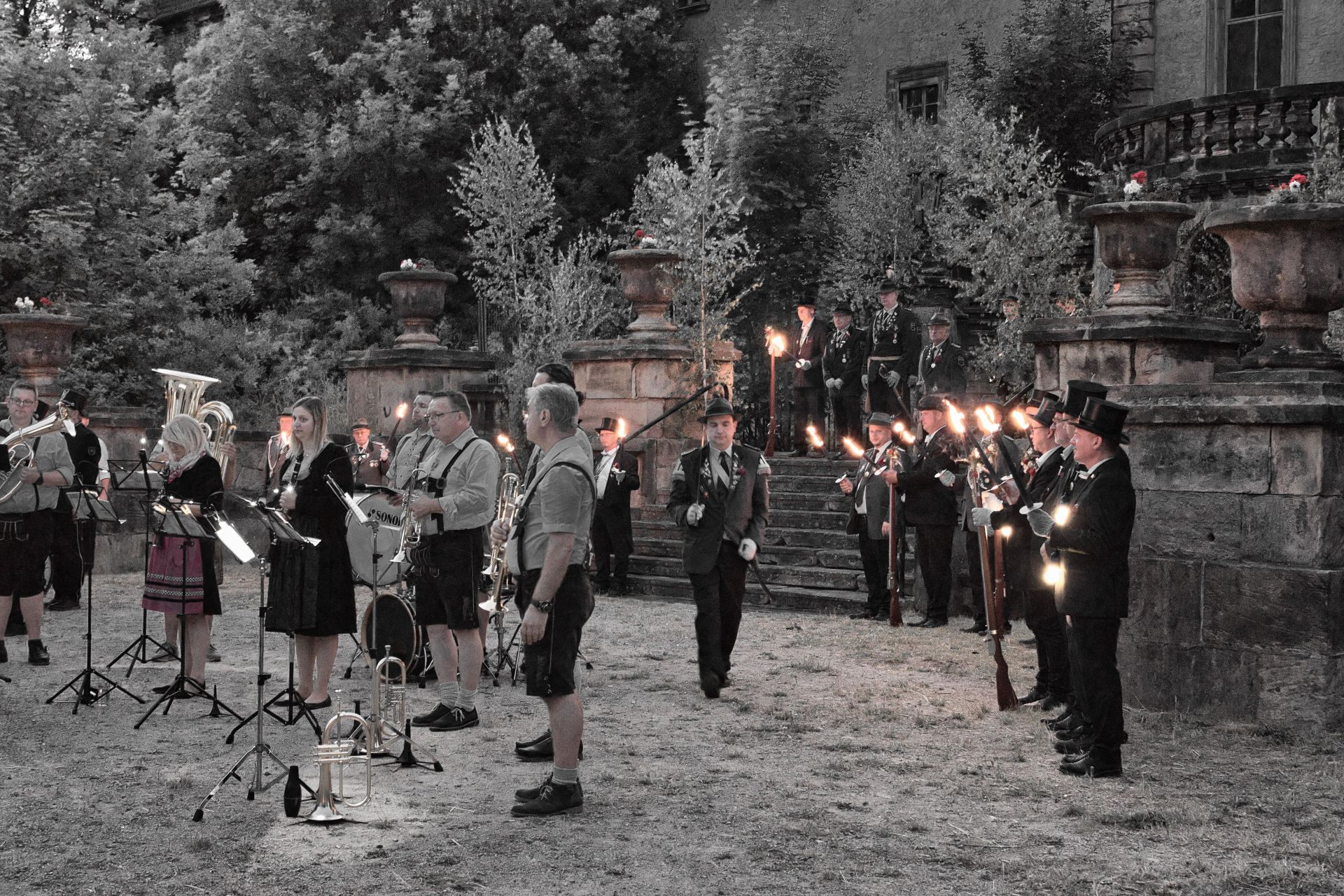 Großer Zapfenstreich vor dem Ringelheimer Schloss